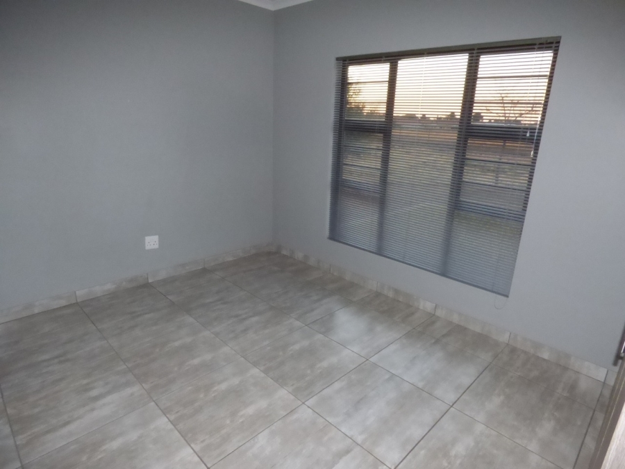 10 Bedroom Property for Sale in Bainsvlei Free State